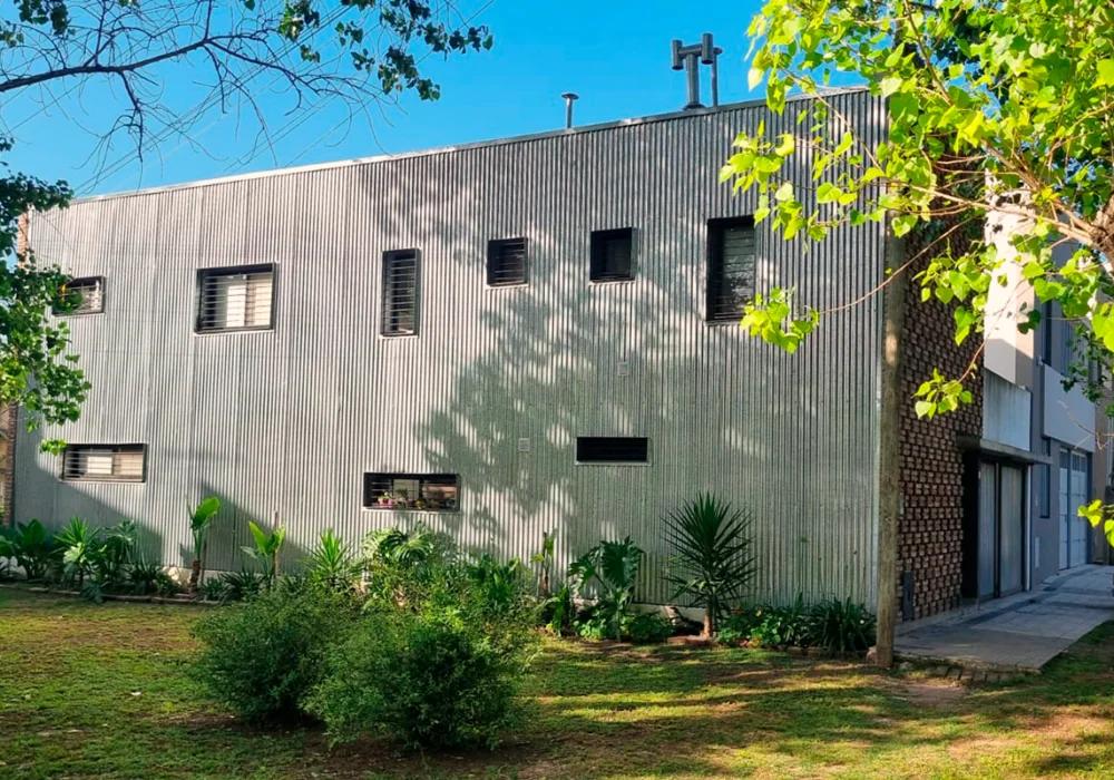 Casa de ladrillo y chapa - Foto 2