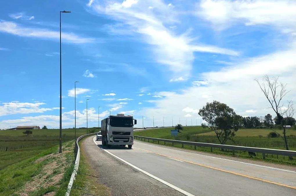 Iluminación LED en la Ruta 14: 160 luminarias instaladas en Durazno