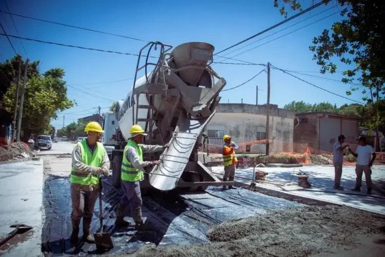 Quilmes pavimentará 57 cuadras en los barrios Bella Vista, Santos Vega y Elizondo