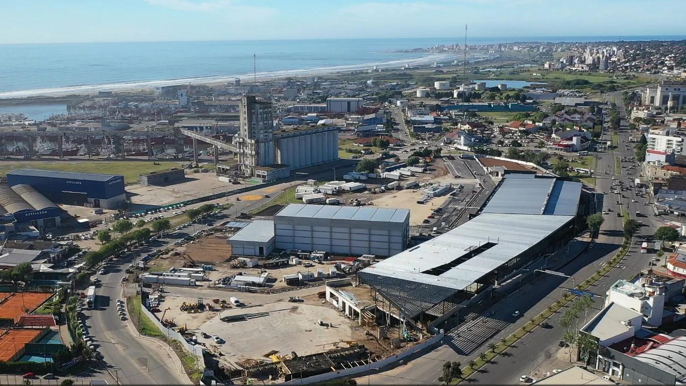 Sociedad de Fomento de Mar del Plata busca fondos para colocar 130 m² de cerámicos donados