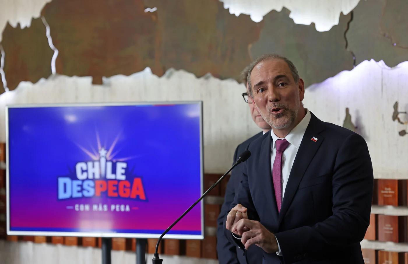 Nuevo terminal del aeropuerto Balmaceda inicia operaciones con categoría internacional y capacidad para más de 1 millón de pasajeros al año
