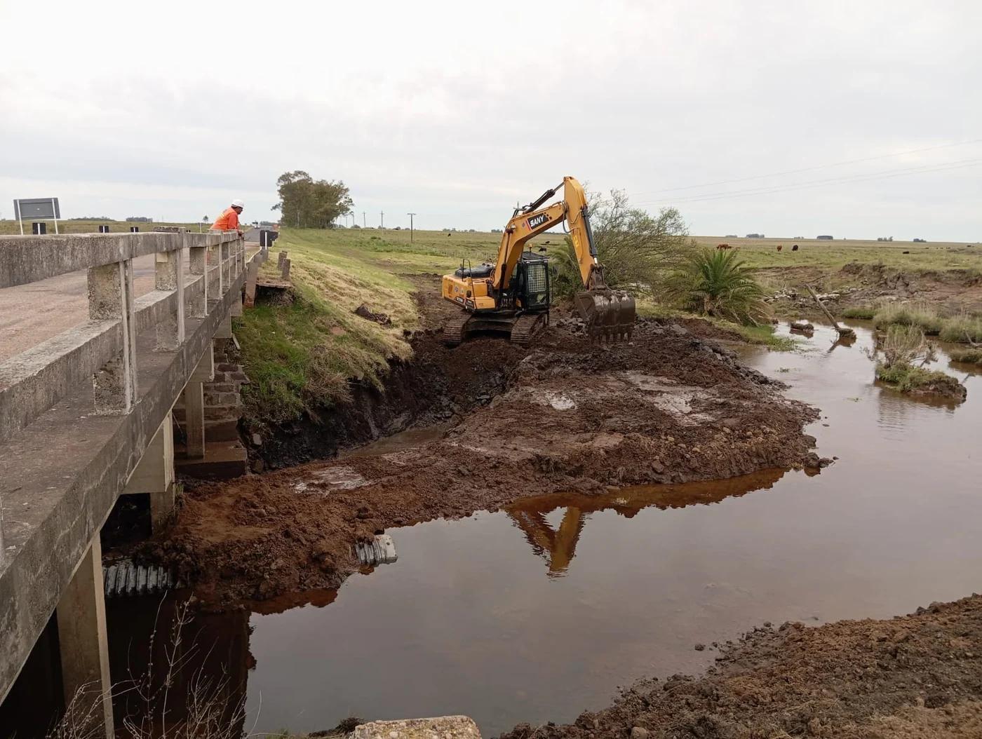Comienza la reparación del puente sobre la Cañada de las Tunas, en Salto