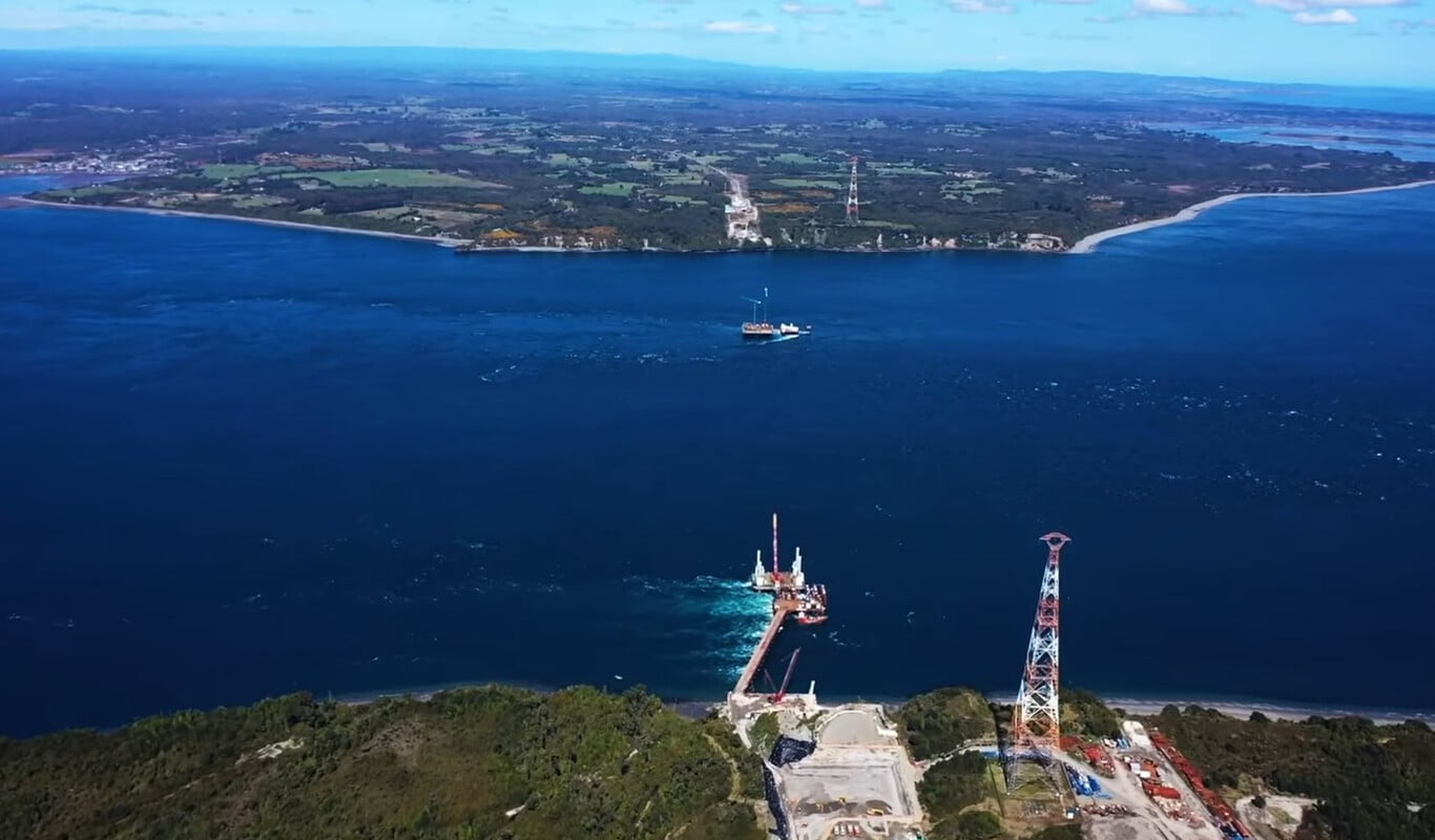 Avanza la Construcción del Estratégico Puente sobre el Canal Chacao y sus Accesos en Los Lagos