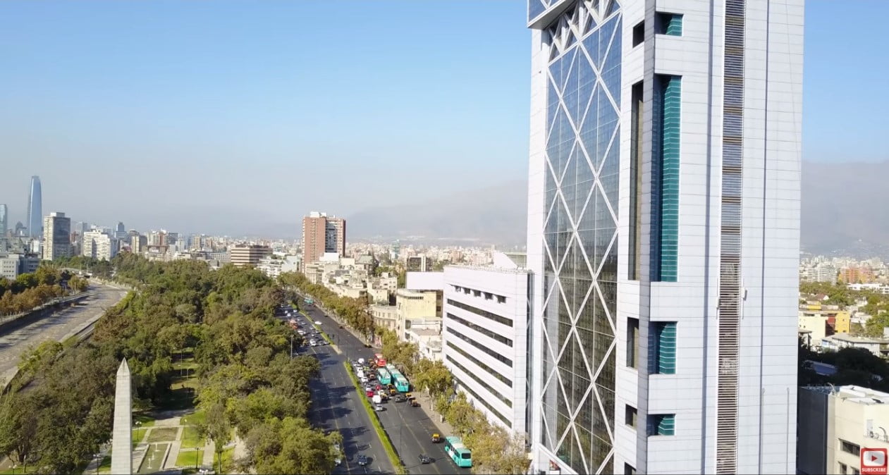 Un faro de innovación: Edificio Telefónica Chile, un ícono de la arquitectura sustentable