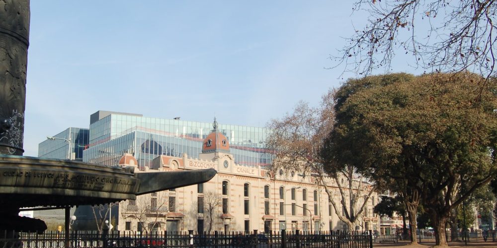 El Palacio Lezama: Una obra maestra de revitalización arquitectónica