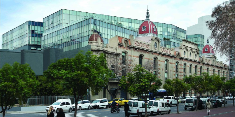 El Palacio Lezama: Una obra maestra de revitalización arquitectónica