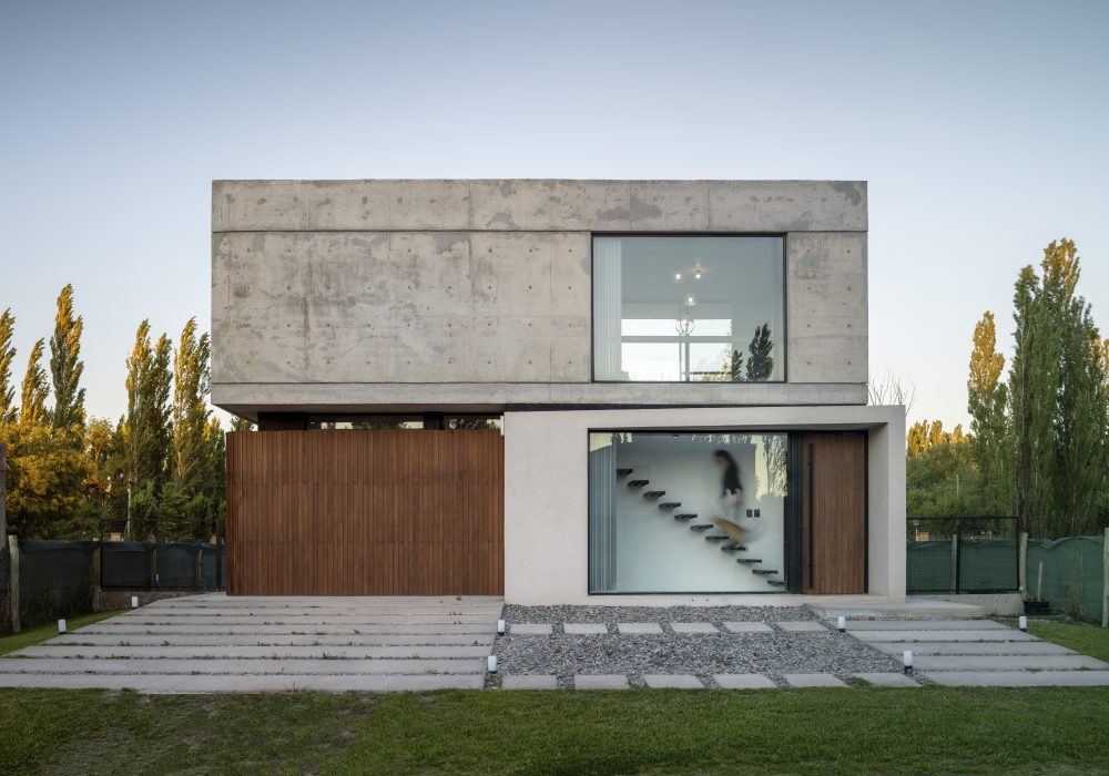 Casa Marza: un diálogo entre el hormigón y el paisaje patagónico